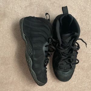 Size 11- Nike Air Foamposite One Premium Triple Black 2014